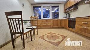 Таунхаус 175м², 3-этажный, участок 1 сот.