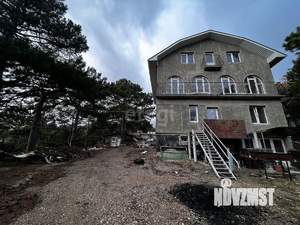 Дом 400м², 3-этажный, участок 15 сот.