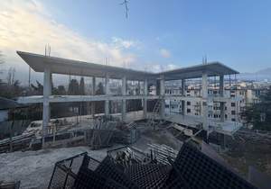 Дом 600м², 3-этажный, участок 10 сот.