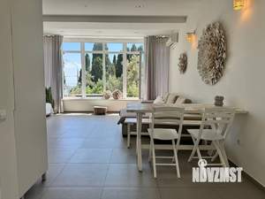 Дом 273м², 3-этажный, участок 5 сот.