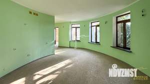 Дом 799м², 3-этажный, участок 12 сот.