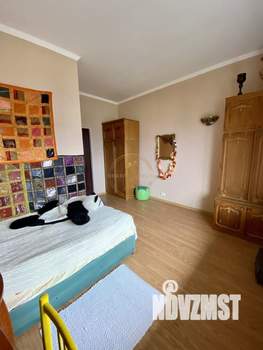 Дом 260м², 2-этажный, участок 6 сот.