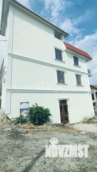 Дом 750м², 3-этажный, участок 6 сот.