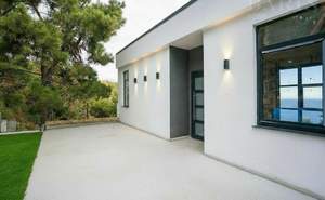 Дом 235м², 3-этажный, участок 5 сот.