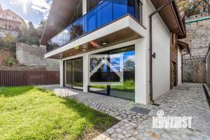 Дом 234м², 2-этажный, участок 8 сот.