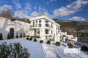 Дом 322м², 3-этажный, участок 7 сот.