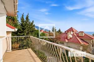 Дом 277м², 3-этажный, участок 5 сот.