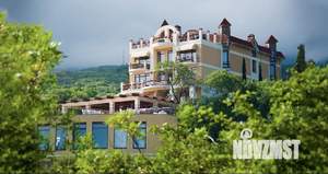 Дом 1800м², 5-этажный, участок 100 сот.