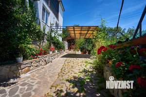 Дом 170м², 3-этажный, участок 4 сот.