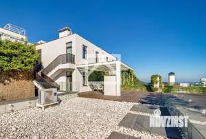 Дом 703м², 2-этажный, участок 12 сот.