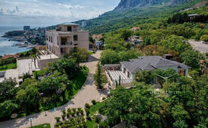 Дом 3270м², 4-этажный, участок 65 сот.