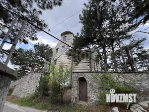 Дом 687м², 4-этажный, участок 15 сот.