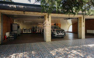 Дом 1500м², 5-этажный, участок 41 сот.