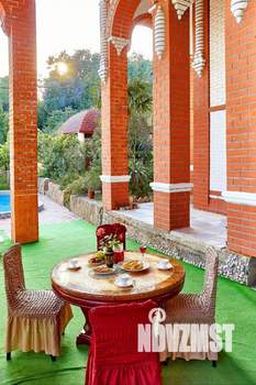 Дом 706м², 4-этажный, участок 7 сот.