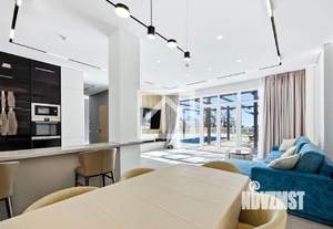 Дом 251м², 3-этажный, участок 4 сот.