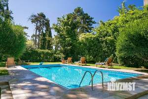 Дом 400м², 3-этажный, участок 41 сот.