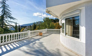 Дом 349м², 3-этажный, участок 9 сот.