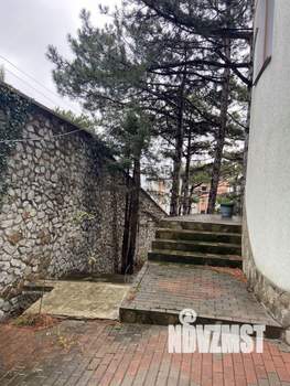 Дом 687м², 4-этажный, участок 15 сот.