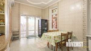 Дом 400м², 2-этажный, участок 20 сот.