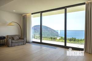 Дом 570м², 2-этажный, участок 21 сот.