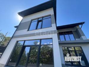 Дом 242м², 3-этажный, участок 4 сот.