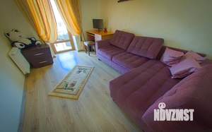 Дом 280м², 2-этажный, участок 6 сот.