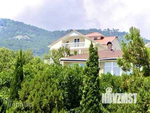 Дом 400м², 4-этажный, участок 12 сот.