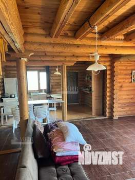 Дом 257м², 3-этажный, участок 3 сот.