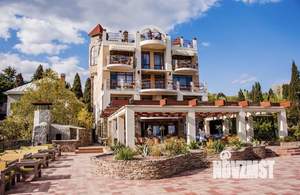 Дом 1800м², 5-этажный, участок 100 сот.