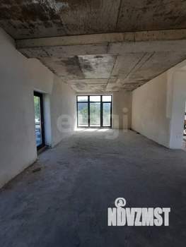 Дом 298м², 2-этажный, участок 5 сот.