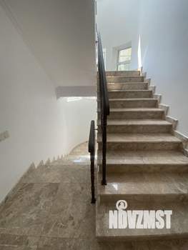 Дом 750м², 4-этажный, участок 10 сот.