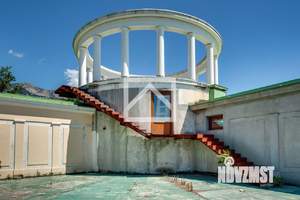 Дом 1157м², 3-этажный, участок 20 сот.