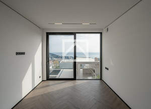 Дом 290м², 3-этажный, участок 5 сот.