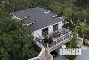 Дом 3271м², 4-этажный, участок 65 сот.