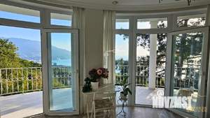 Дом 283м², 2-этажный, участок 10 сот.