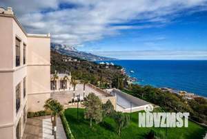 Дом 3271м², 4-этажный, участок 65 сот.