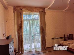 Дом 490м², 4-этажный, участок 5 сот.