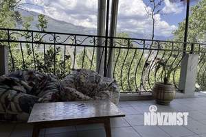 Дом 100м², 2-этажный, участок 0 сот.