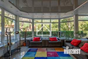 Дом 280м², 3-этажный, участок 22 сот.