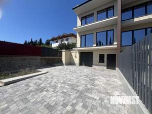 Дом 337м², 4-этажный, участок 2 сот.