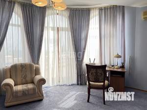 Дом 349м², 3-этажный, участок 12 сот.