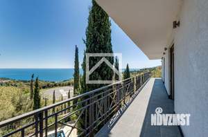 Дом 450м², 2-этажный, участок 15 сот.