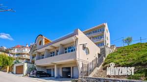 Дом 625м², 3-этажный, участок 8 сот.