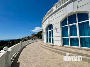 Дом 830м², 3-этажный, участок 10 сот.