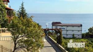 Дом 625м², 3-этажный, участок 8 сот.