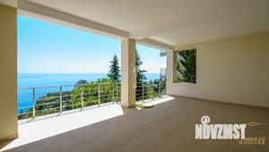 Дом 639м², 4-этажный, участок 10 сот.