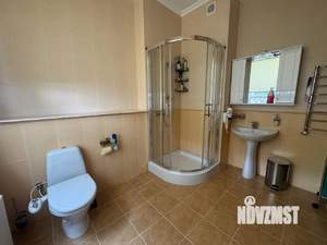 Дом 431м², 3-этажный, участок 30 сот.