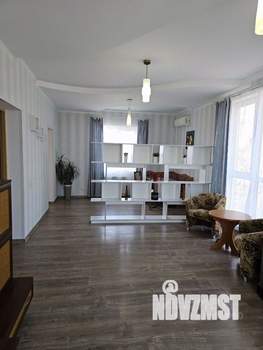 Дом 260м², 3-этажный, участок 6 сот.