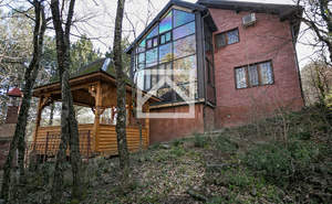 Дом 184м², 2-этажный, участок 14 сот.