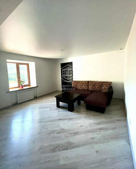 Дом 224м², 3-этажный, участок 8 сот.